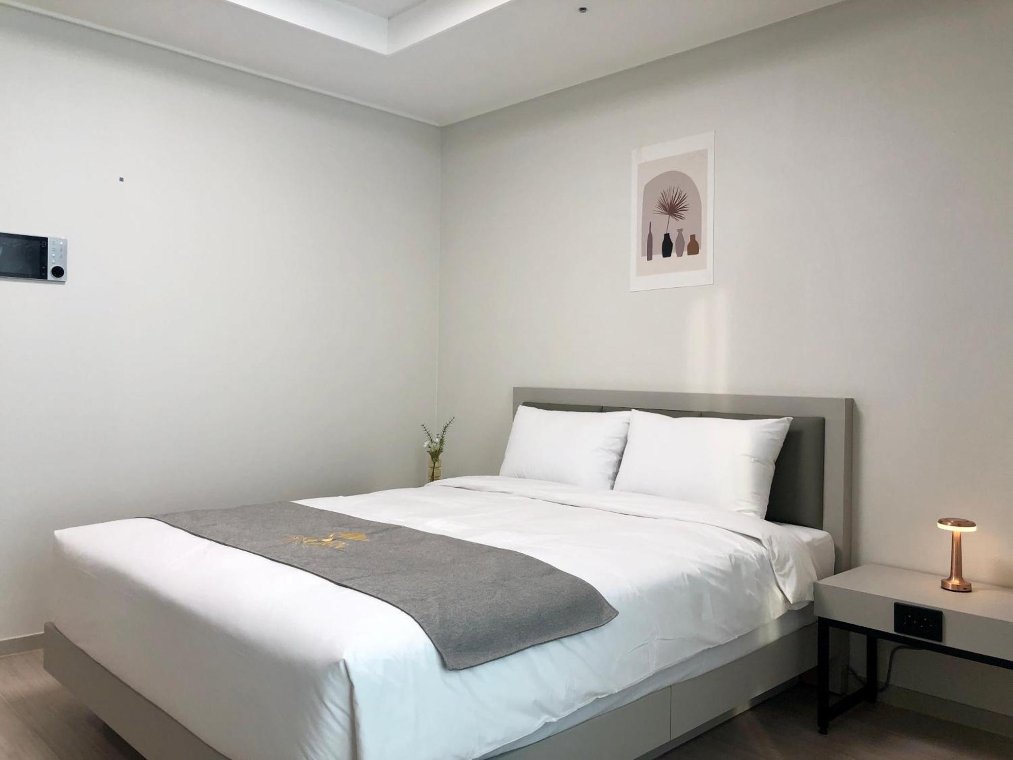 Golden Planet Incheon Hotel Bagian luar foto